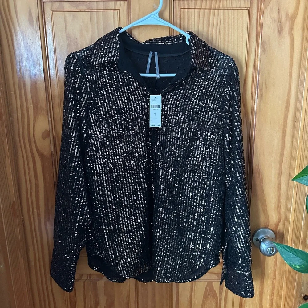 NWT Remie Black Sequin button down - Picture 5 of 9